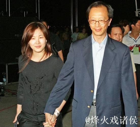 23年恩爱夫妻难敌岁月侵袭,梁锦松显老态伏明霞依旧青春如初 23年恩爱夫妻难敌岁月侵袭,梁锦松显老态伏明霞依旧青春如初