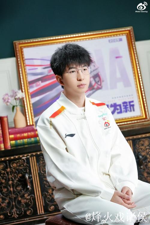 WBG发布Elk最新照片 前路崭新 执棋共进 开启新篇