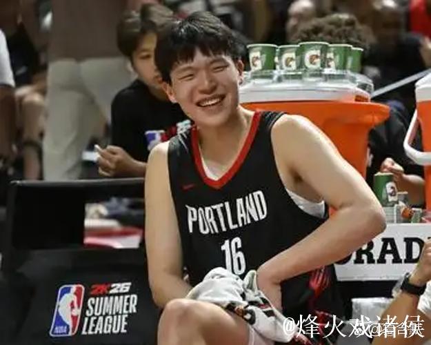 杨瀚森3分阿夫迪亚24+10 开拓者力克绿军终结4连胜